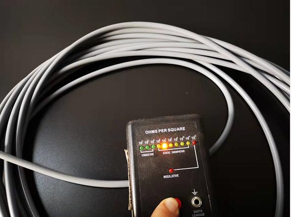 秒懂关键参数：《工业抗静电硅胶管选型白皮书》助您5分钟成为选型专家